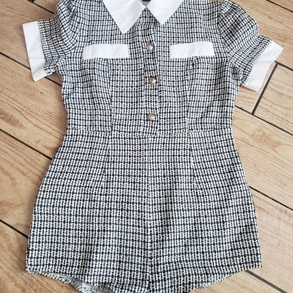 Shein Contrast Trim Tweet Romper - Picture 3 of 6